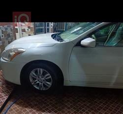 نيسان ألتيما